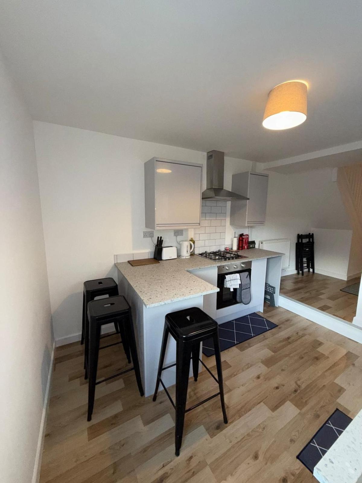 Charming 3-Bedroom House Cardiff Exteriör bild