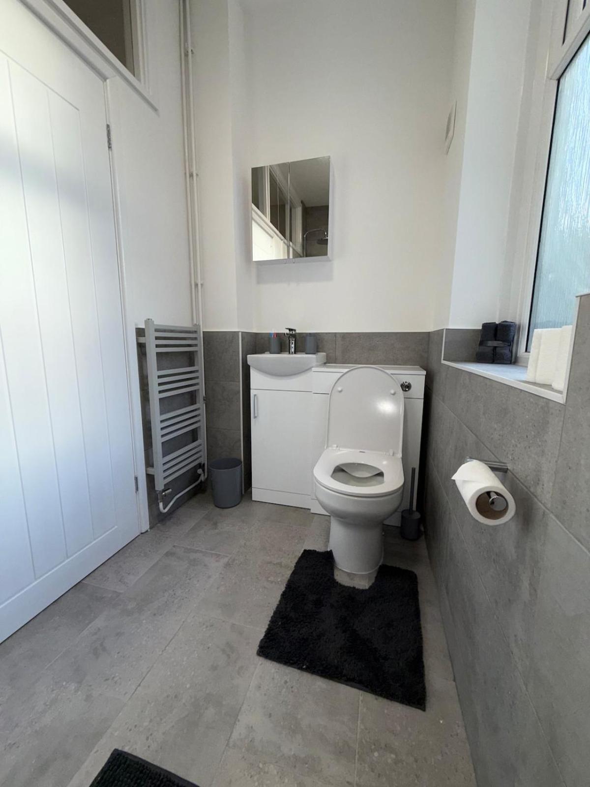 Charming 3-Bedroom House Cardiff Exteriör bild